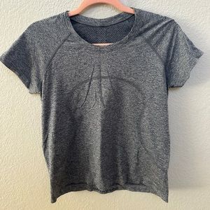 Heathered blue lululemon short sleeve high neck tee shirt size 10